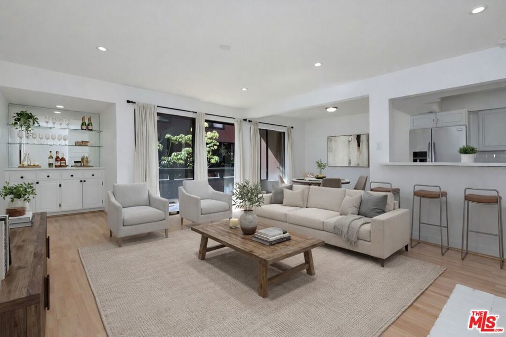 4425 Whitsett Avenue 218, Studio City