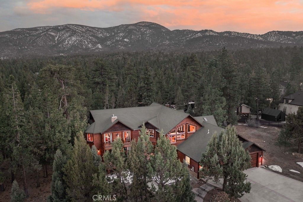 1086 Heritage, Big Bear City