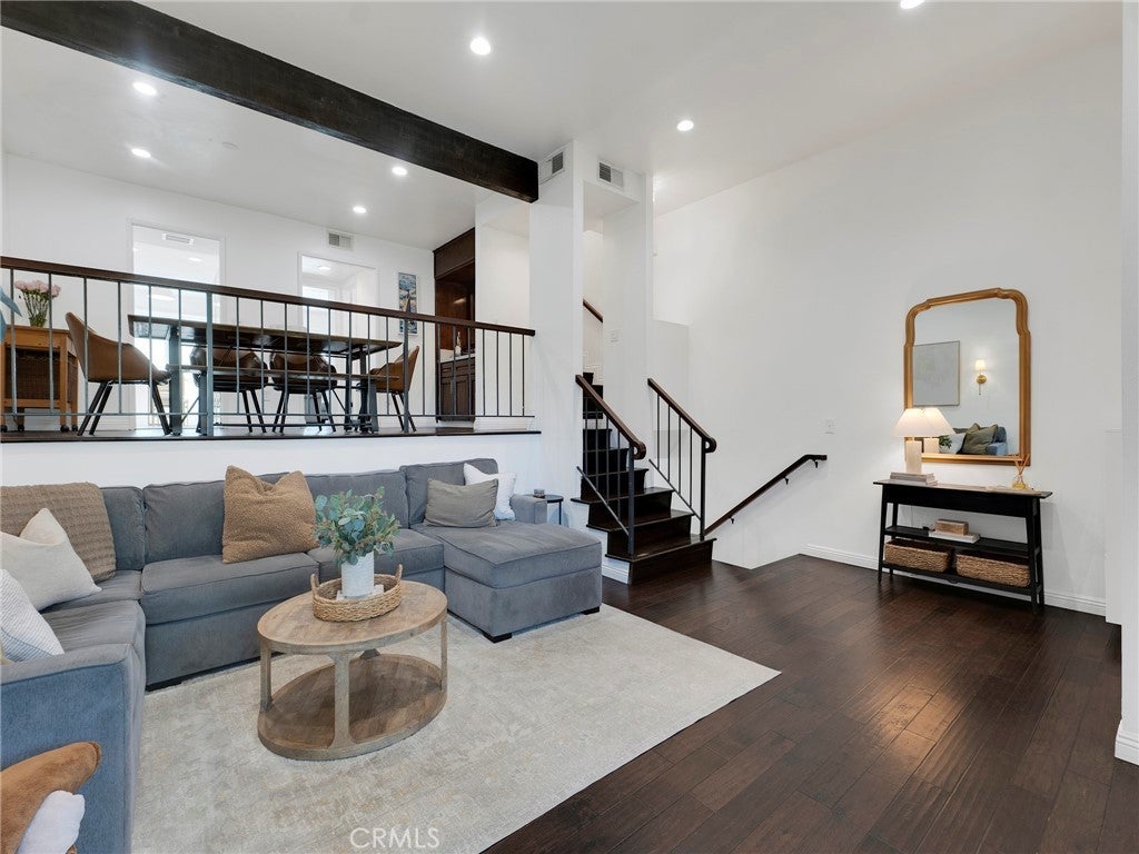 11806 Moorpark C, Studio City