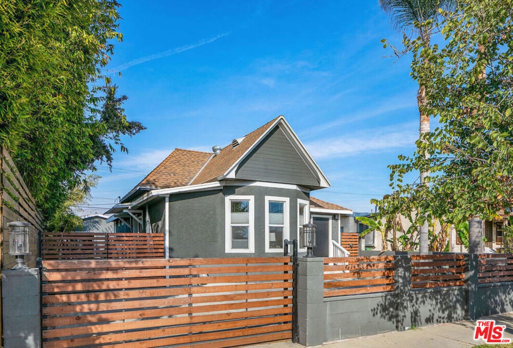 Photo of Listing #26660305