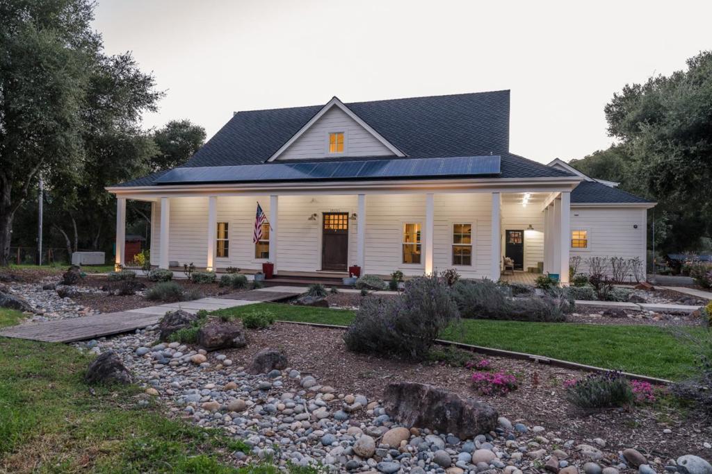 Photo of Listing #ML82037333