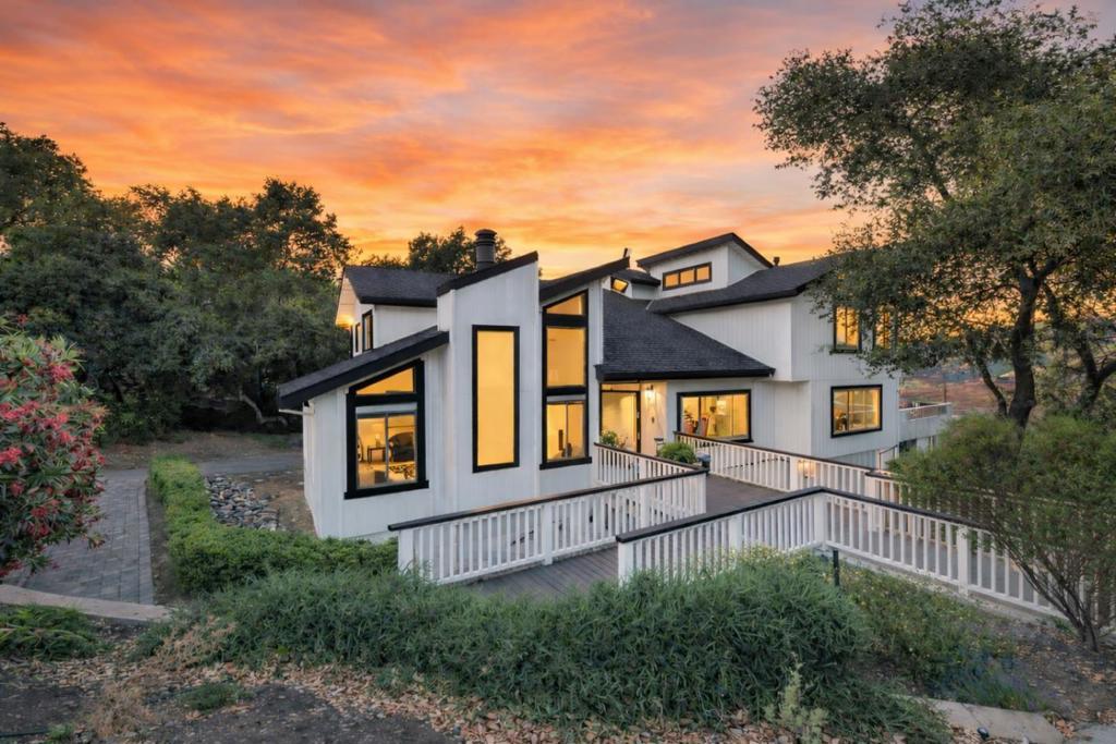 Photo of Listing #ML82036593