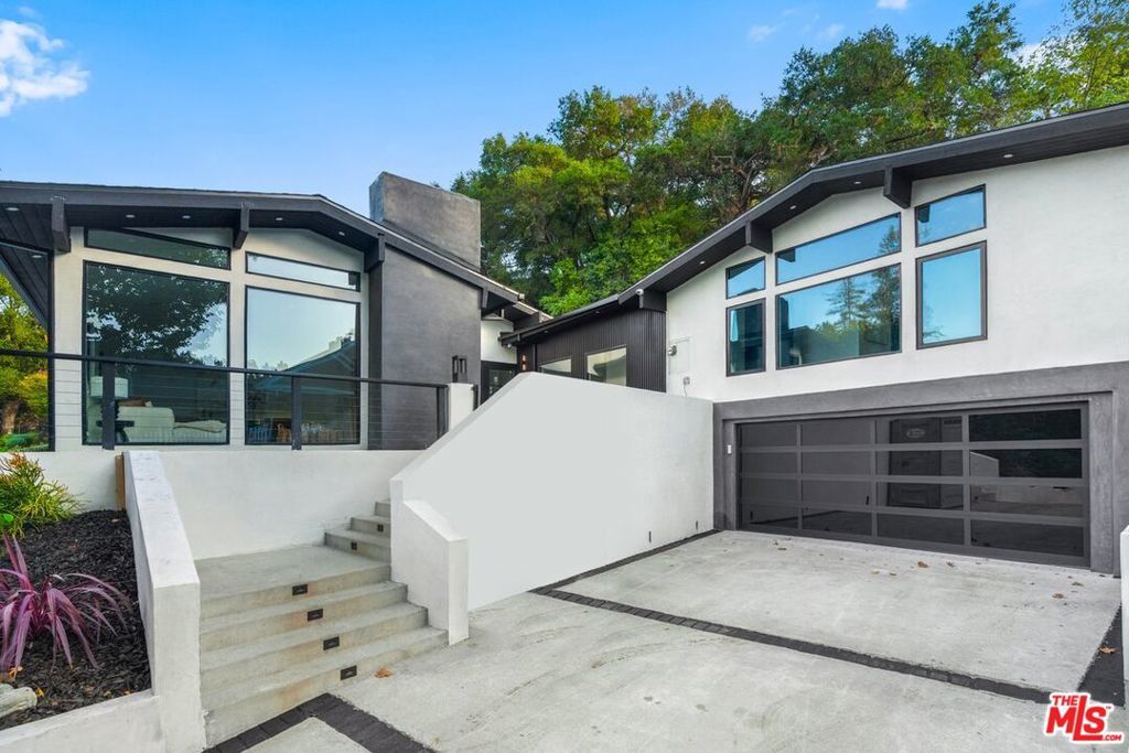 Photo of Listing #26659667