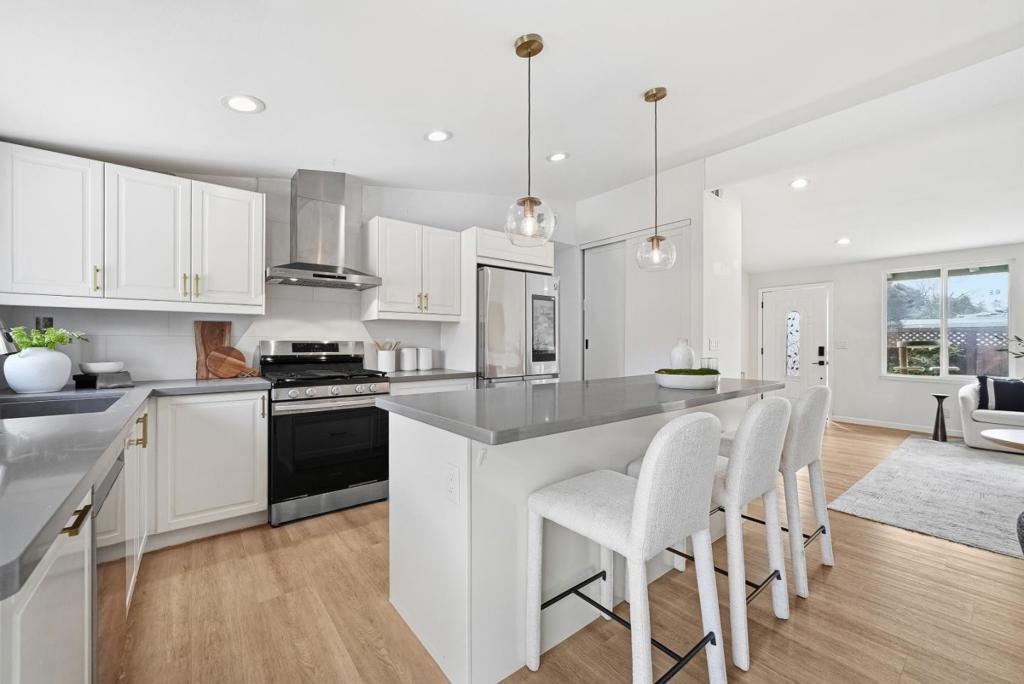 Photo of Listing #ML82035385