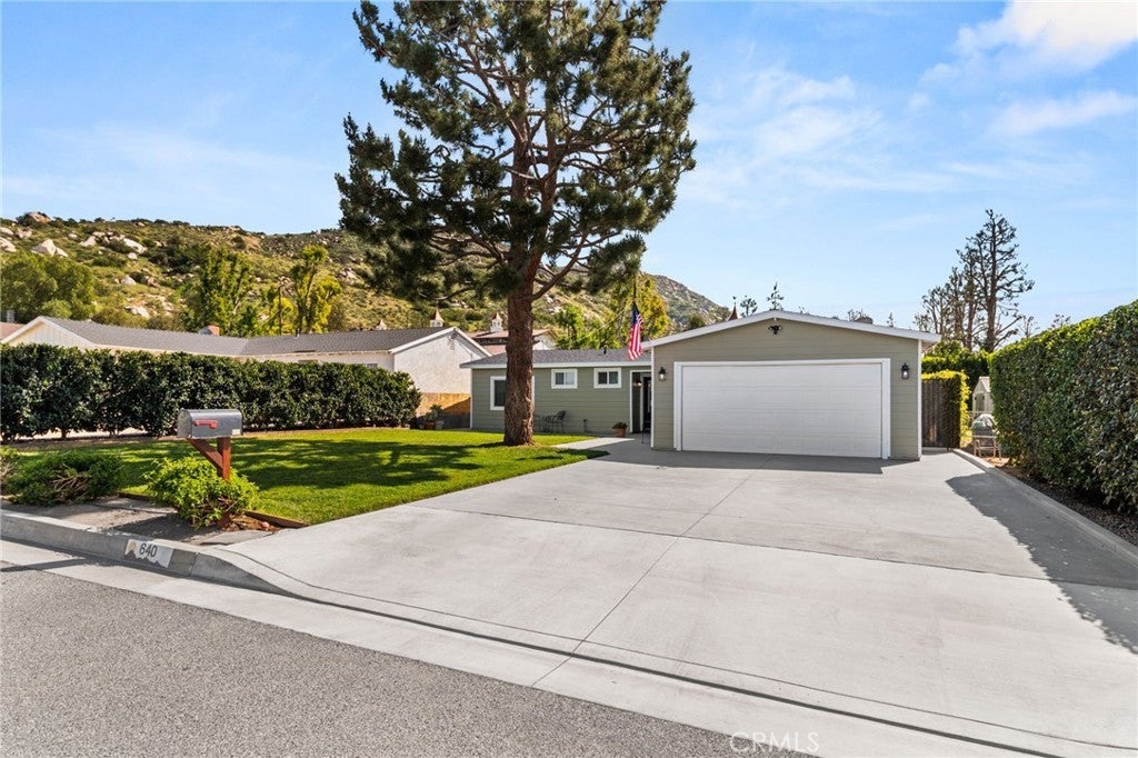 Photo of Listing #IV26048980