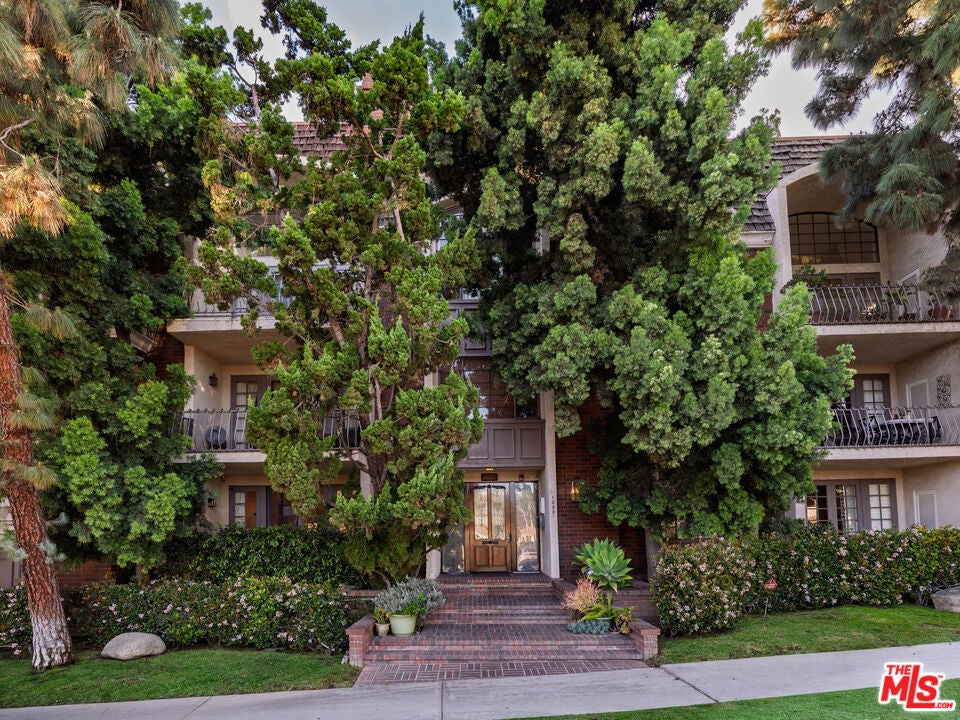 Photo of Listing #26656759