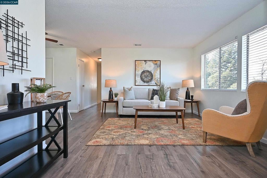 Photo of Listing #41126150