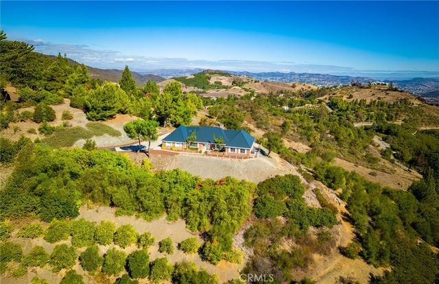 26100 Calle Corveta, Temecula