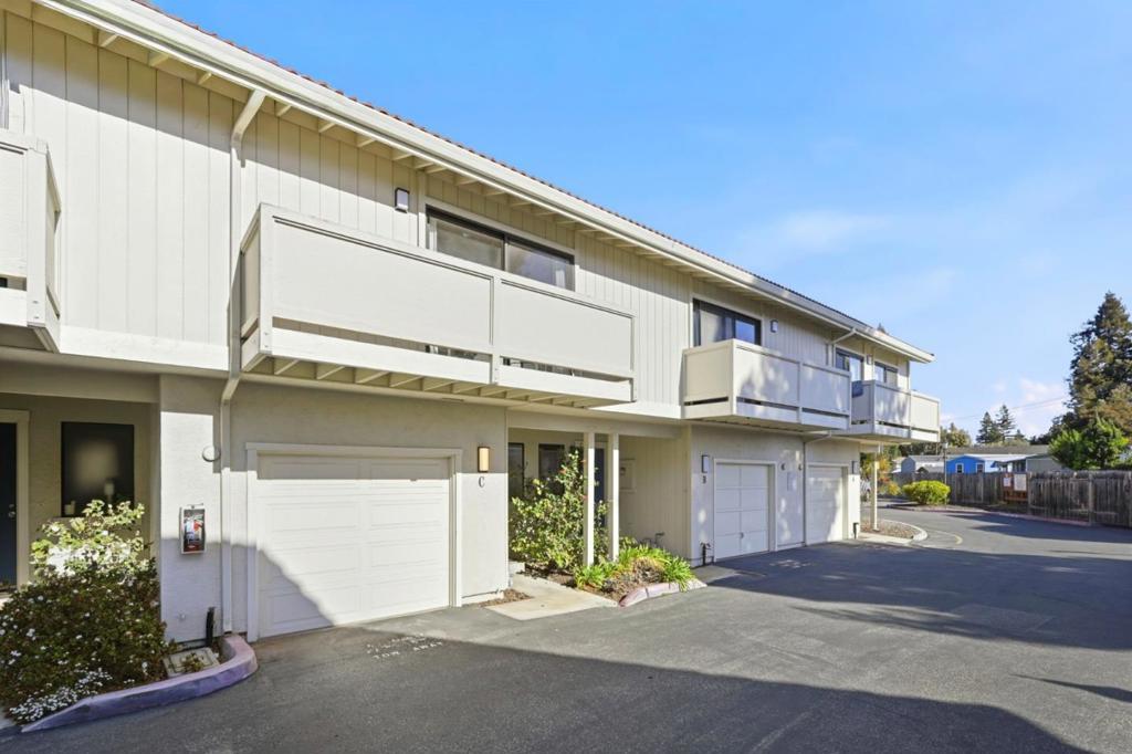 751 Middlefield Road C, Mountain View