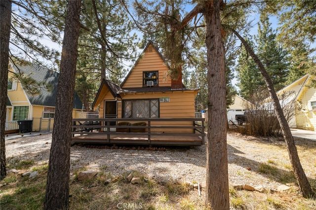 324 Angeles Boulevard, Big Bear City