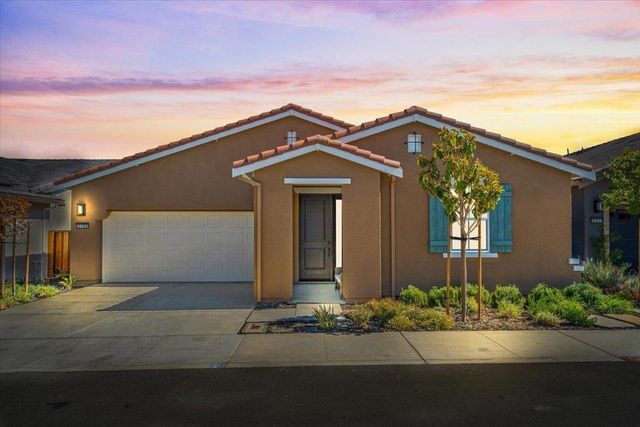 2109 White Oak Drive, Hollister