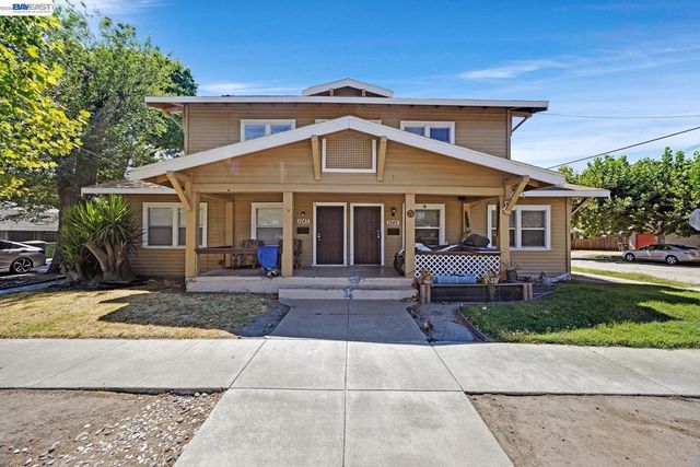 1243 Parker Ave, Tracy