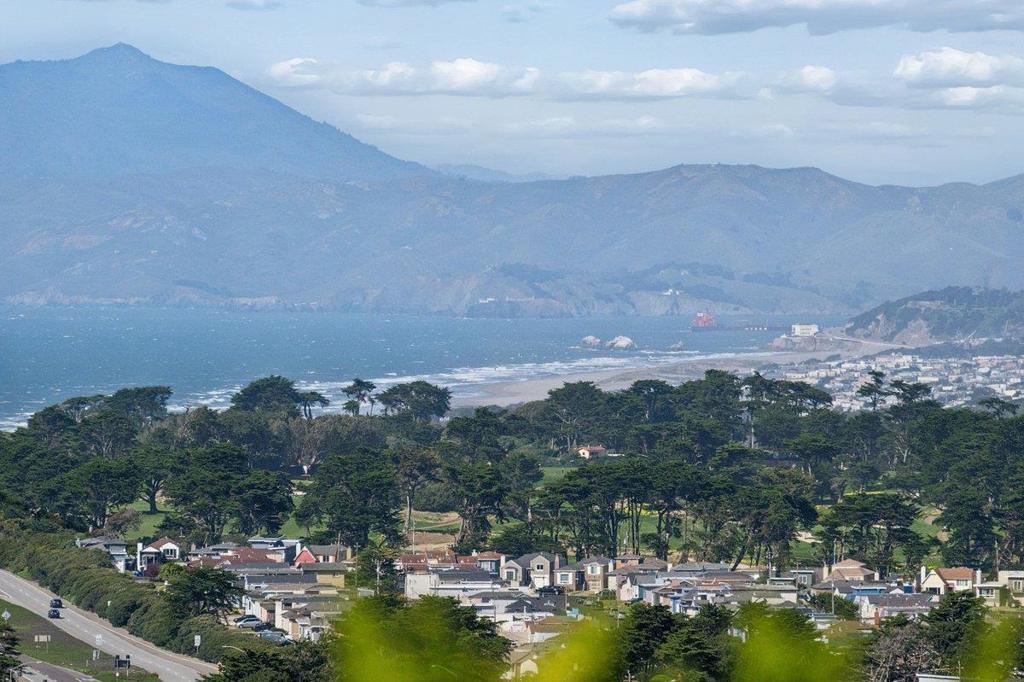 Photo of Listing #ML82037522