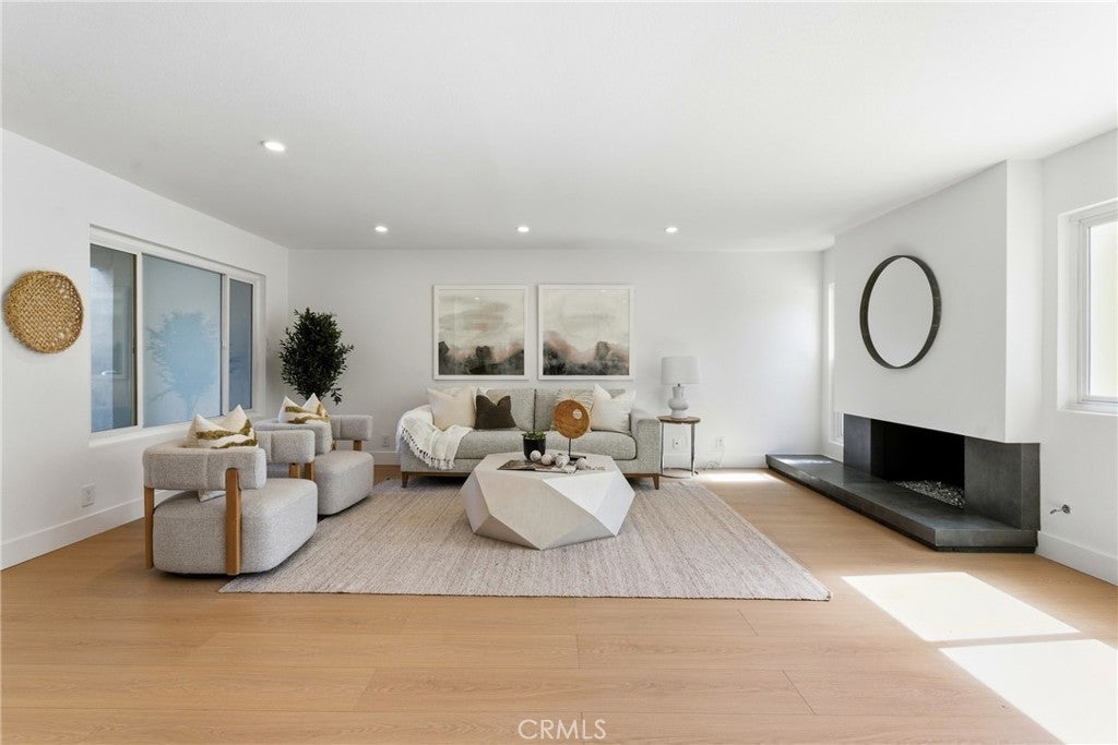 Photo of Listing #NP26047638