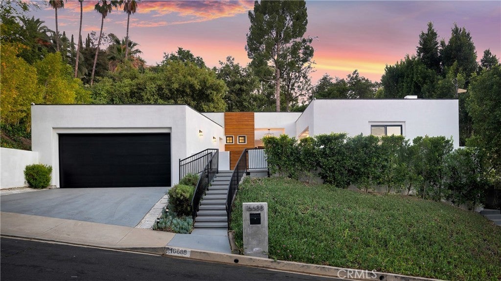 Photo of Listing #SR26049682