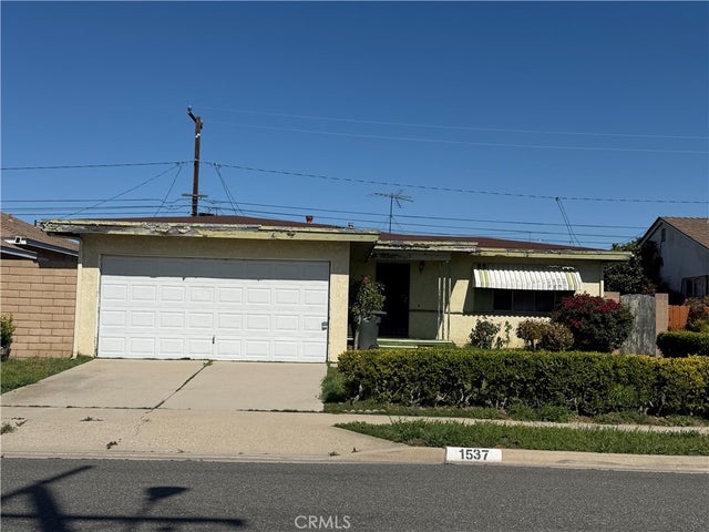 1537 W 180th, Gardena.