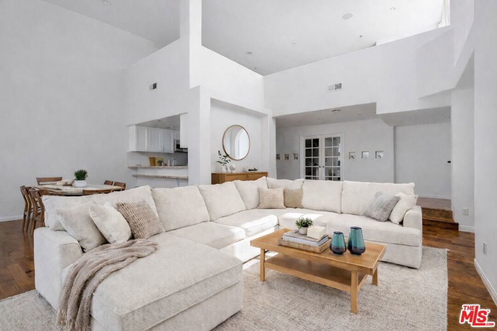 Photo of Listing #26660657