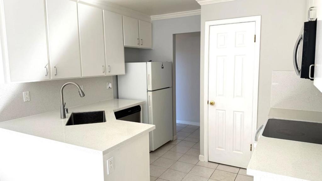 Photo of Listing #ML82037556