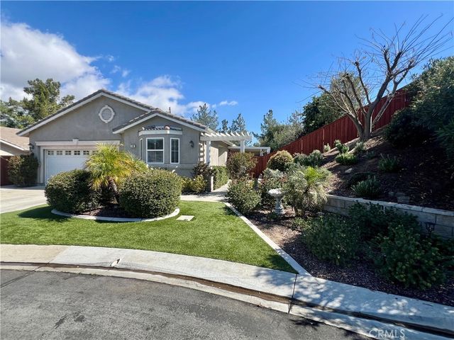 140 Mccarron Way, Hemet