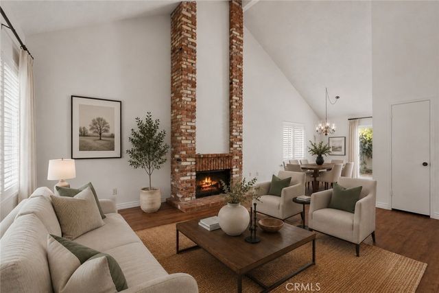206 San Luis Rey, San Dimas