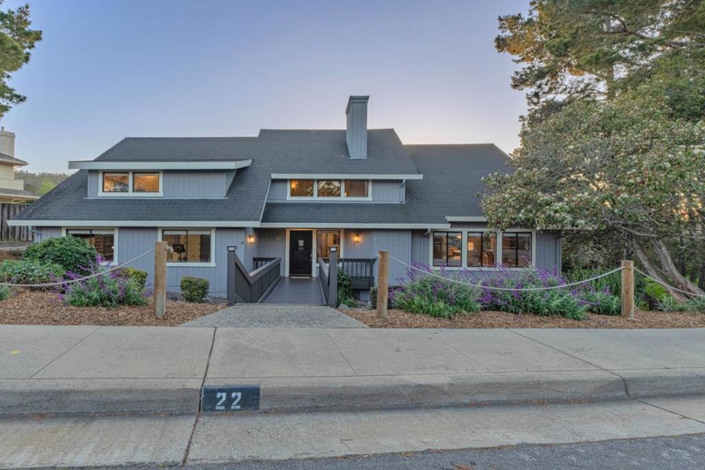 Photo of Listing #ML82037574