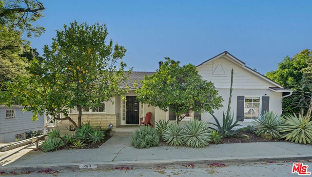 859 Cresthaven Drive, Los Angeles