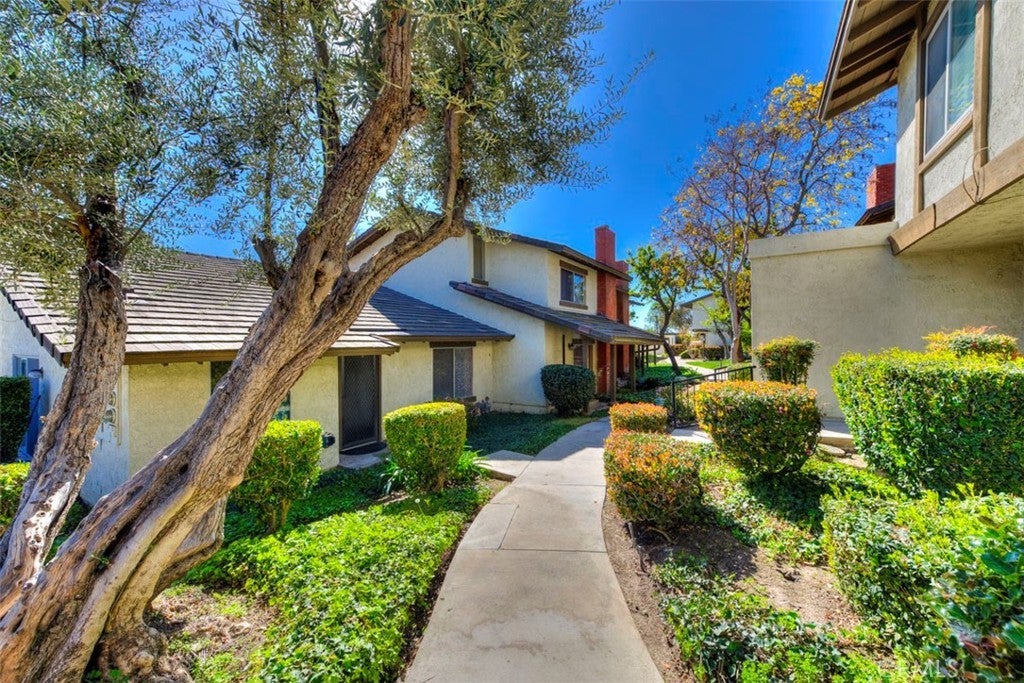 1682 Aspen Village Way, West Covina