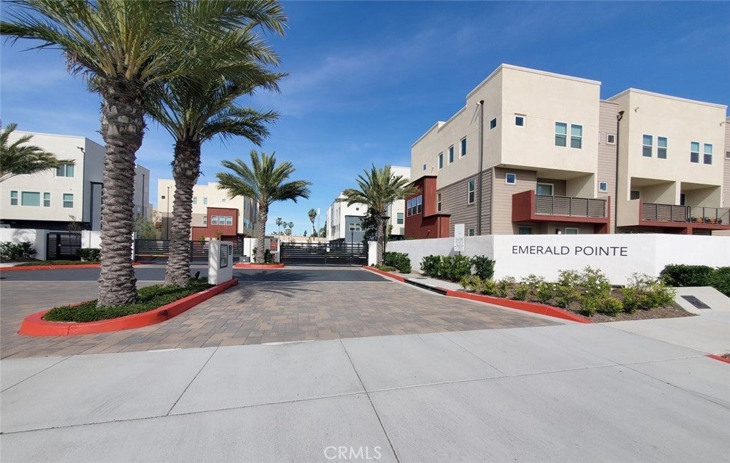 1673 W. Lincoln Avenue 102, Anaheim