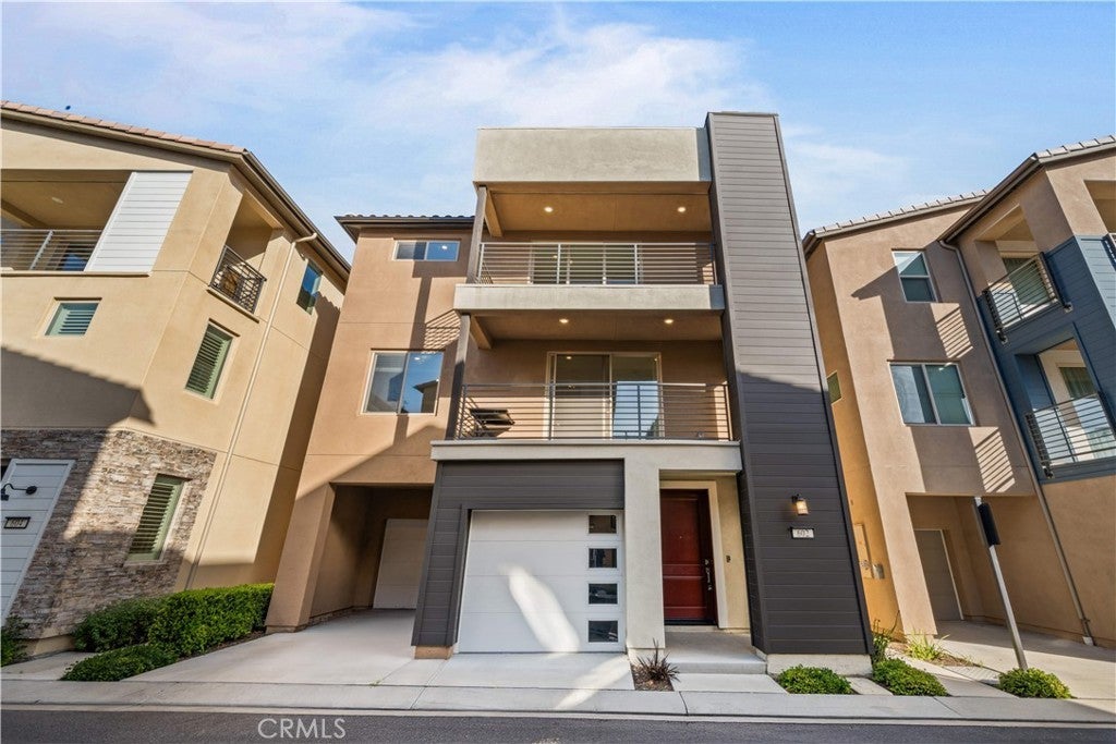 602 Catalonia, Lake Forest