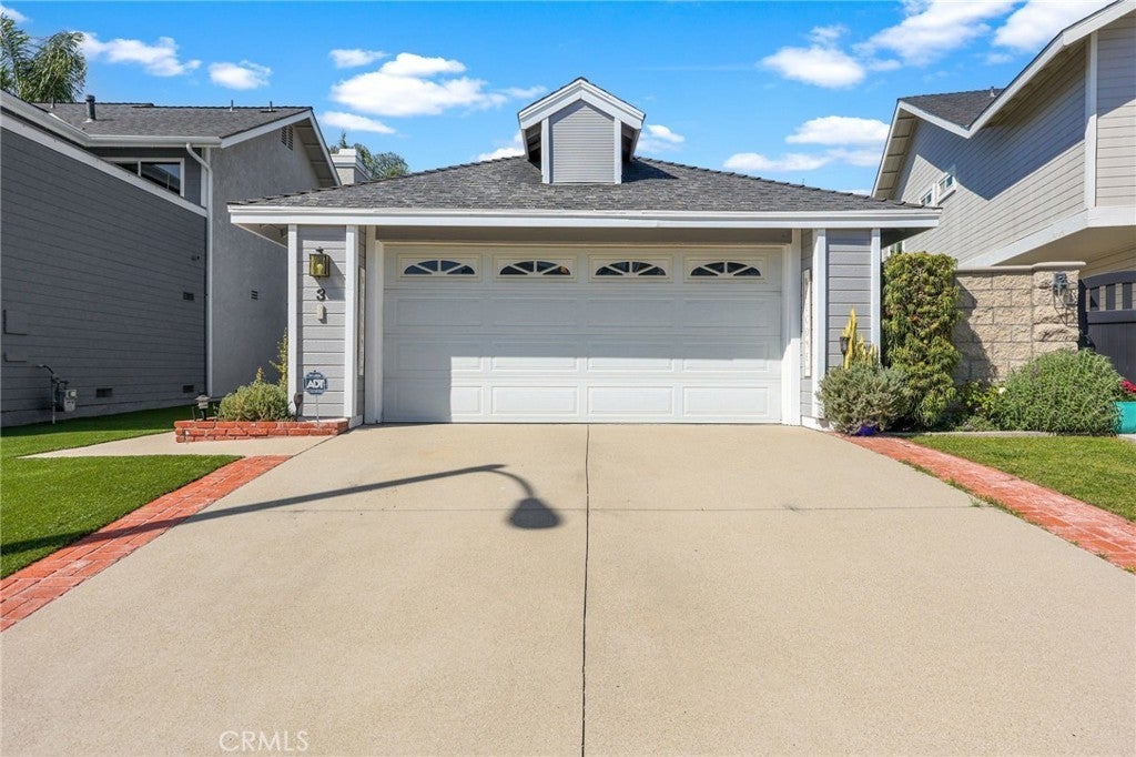 Photo of Listing #OC26010978