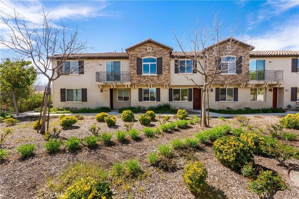 27968 Avalon, Canyon Country
