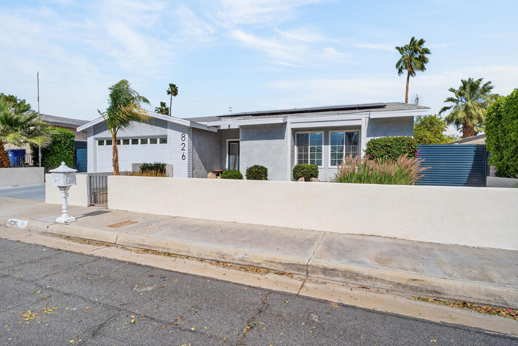 826 Arroyo Vista Drive, Palm Springs