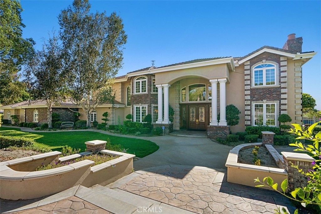 6863 Canyon Hill Drive, Riverside