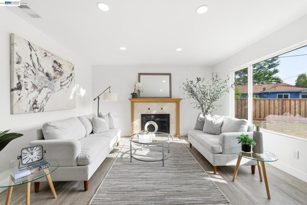 Photo of Listing #41126432