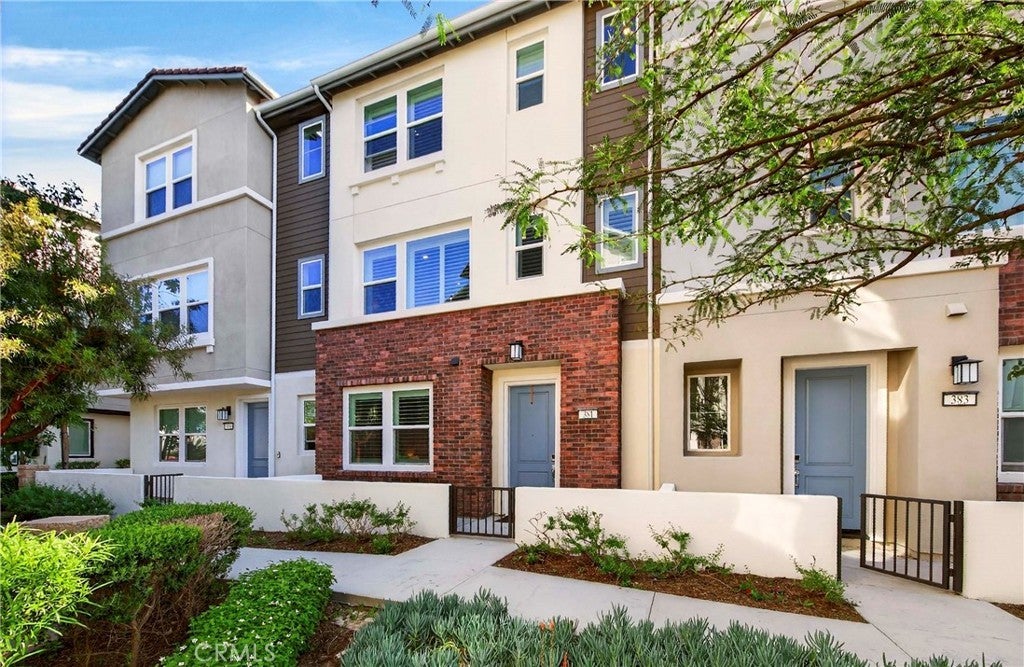 381 Bellver, Lake Forest