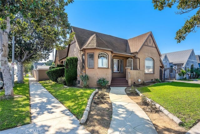 2000 W 80th, Los Angeles