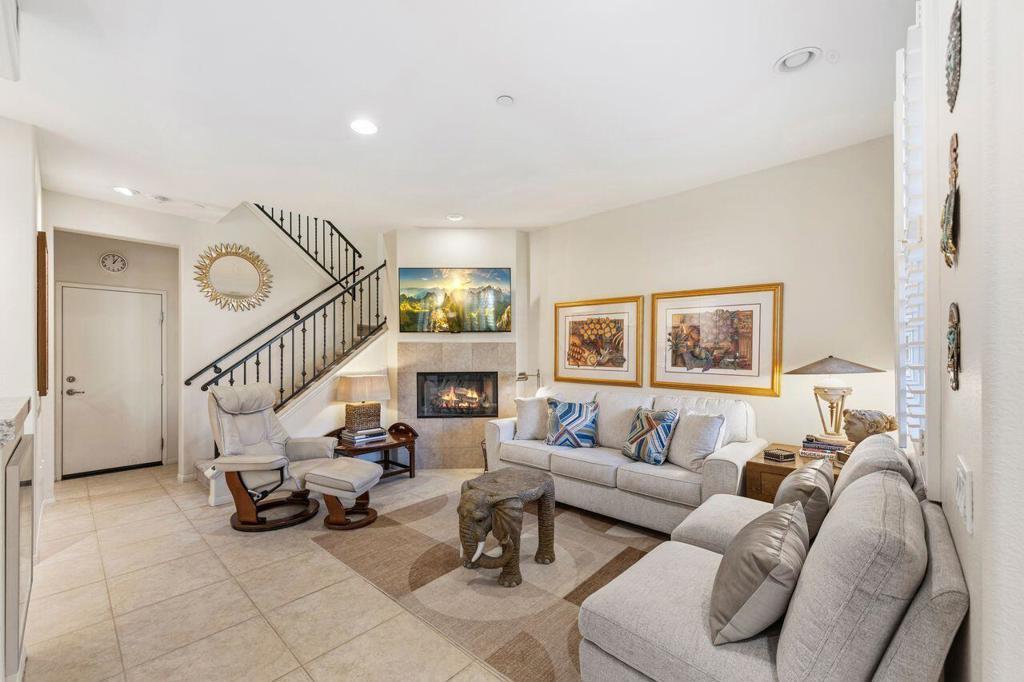 452 White Fox Trail, Palm Springs