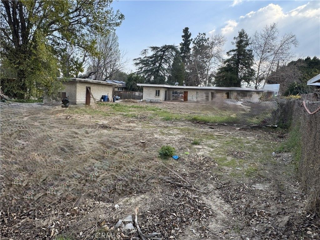 17545 Community Street, Northridge