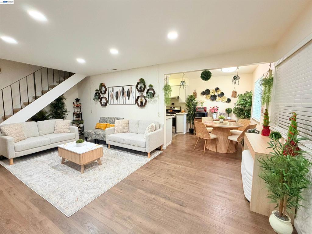 Photo of Listing #41126448