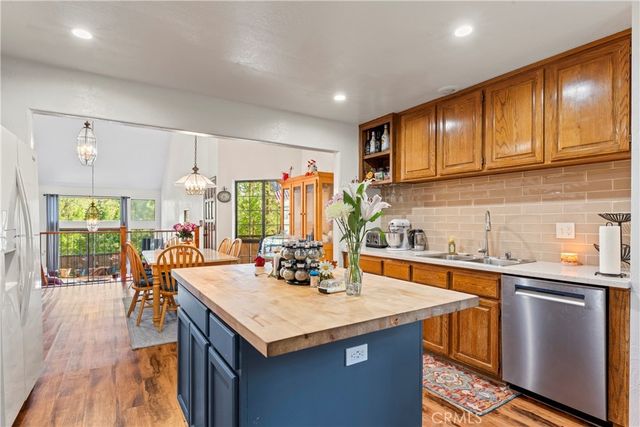 27528 Ashwood Lane, Lake Arrowhead