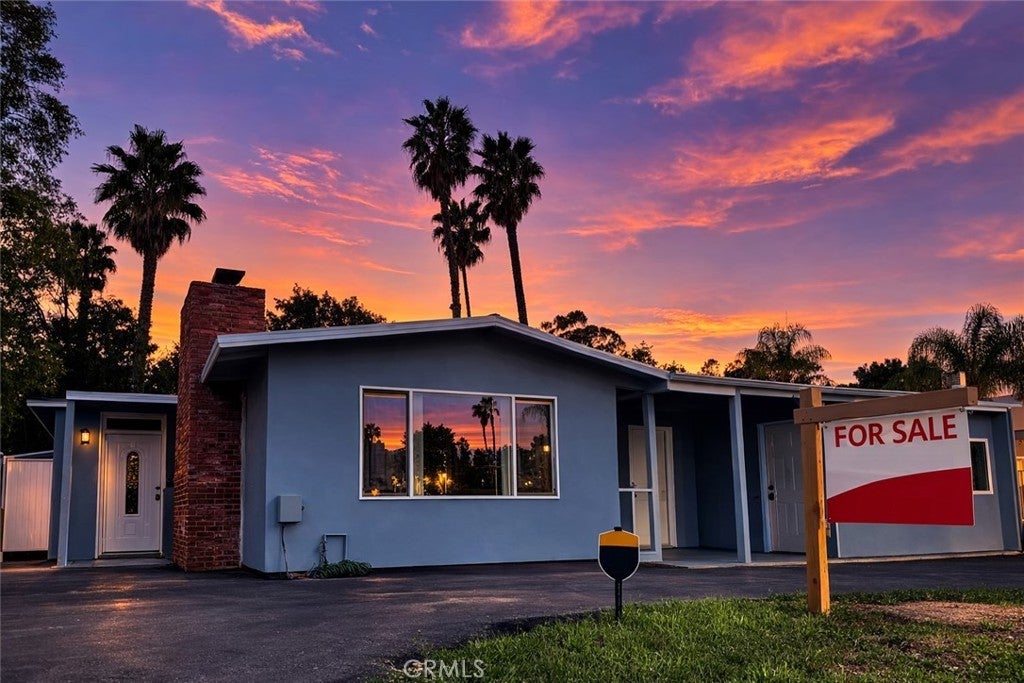 Photo of Listing #RS26047196