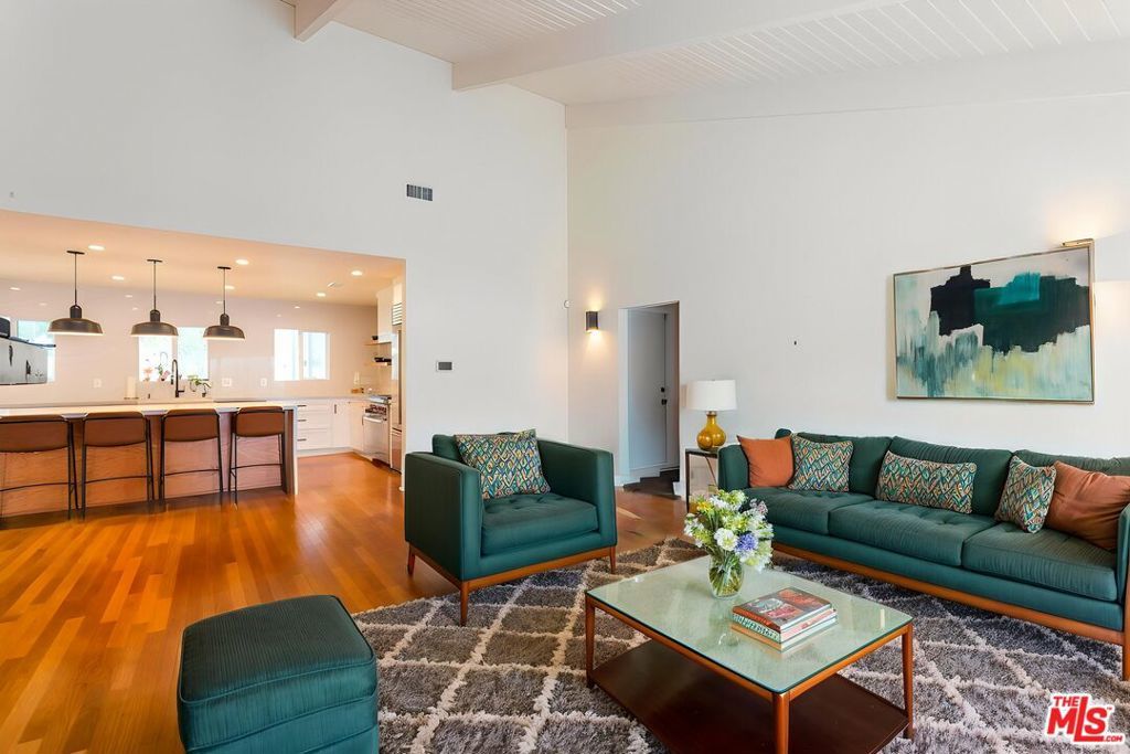 Photo of Listing #26661381