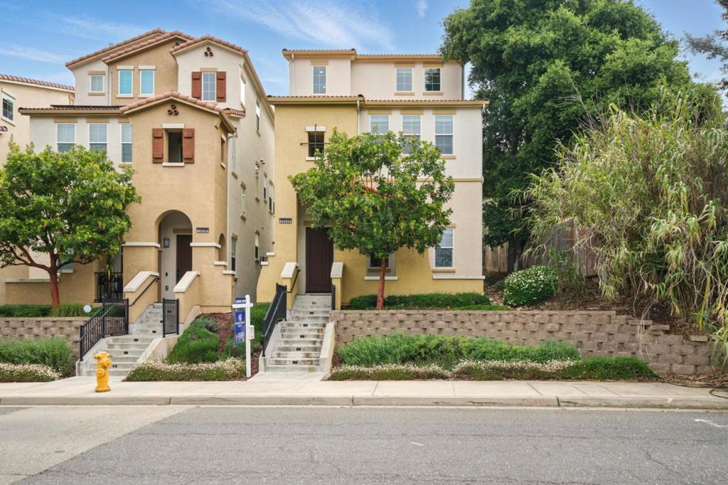 Photo of Listing #ML82036892