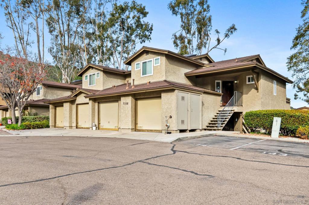 7358 Park View 145, Santee