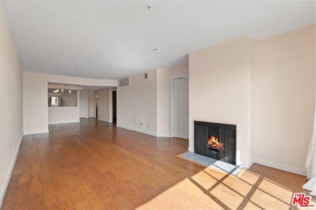 Photo of Listing #26661189