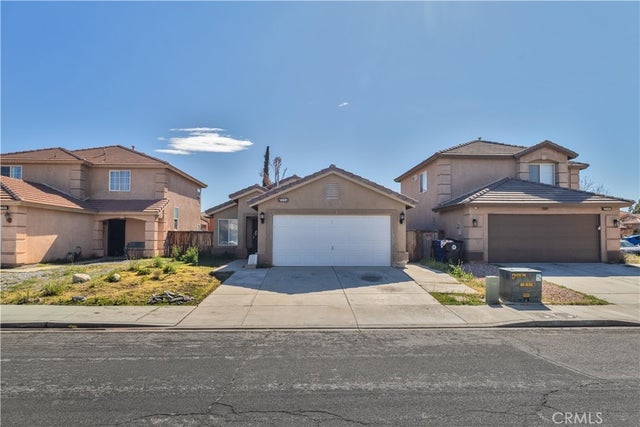 14631 Green River, Victorville