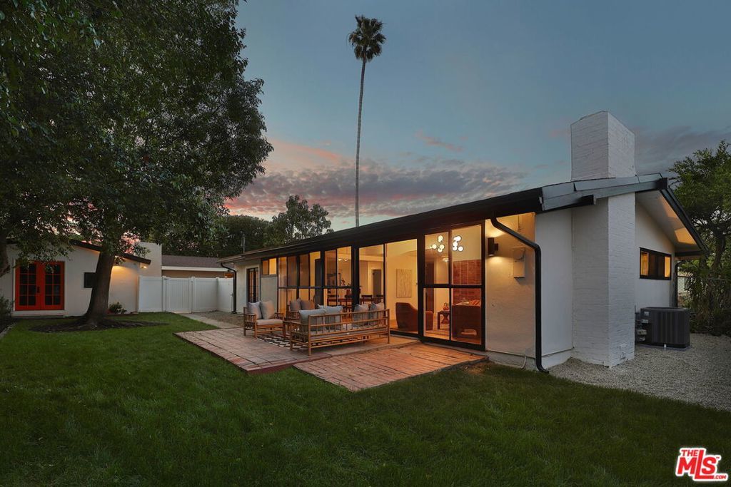 Photo of Listing #26659275