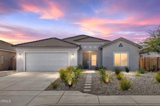 7811 Cuyama River Street, Bakersfield