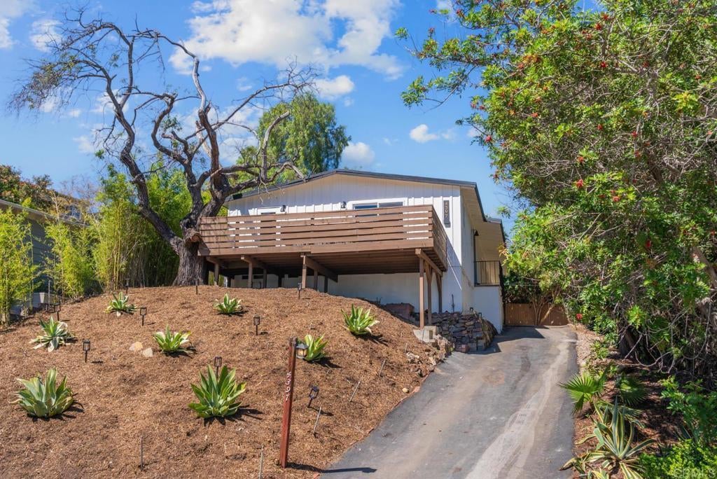 Photo of Listing #PTP2601802