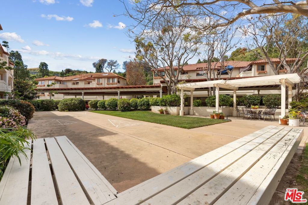 Photo of Listing #26661969